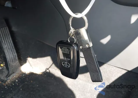 2019 Toyota Rav4 Xle из США, поврежденный, VIN 2T3P1RFV4KW072434